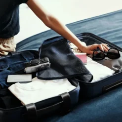 Horizn Studios H5 Essential Cabin Trolley Glossy Night Blue 15 Horizn Studios H5 Essential Cabin Trolley Glossy Night Blue -Goedkope Koffert Rein Winkel image 9501